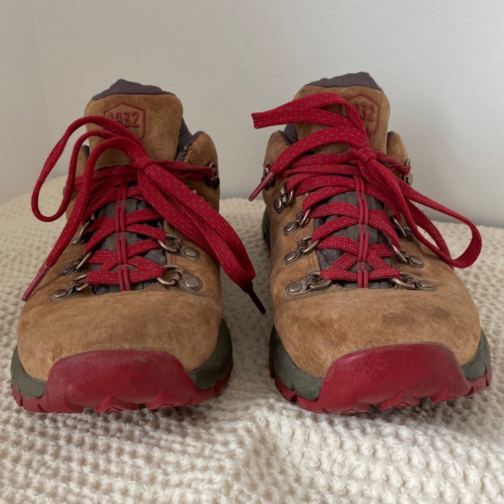 Danner Womens Mountain 600 3 in Low Brown/Red Size 7.5